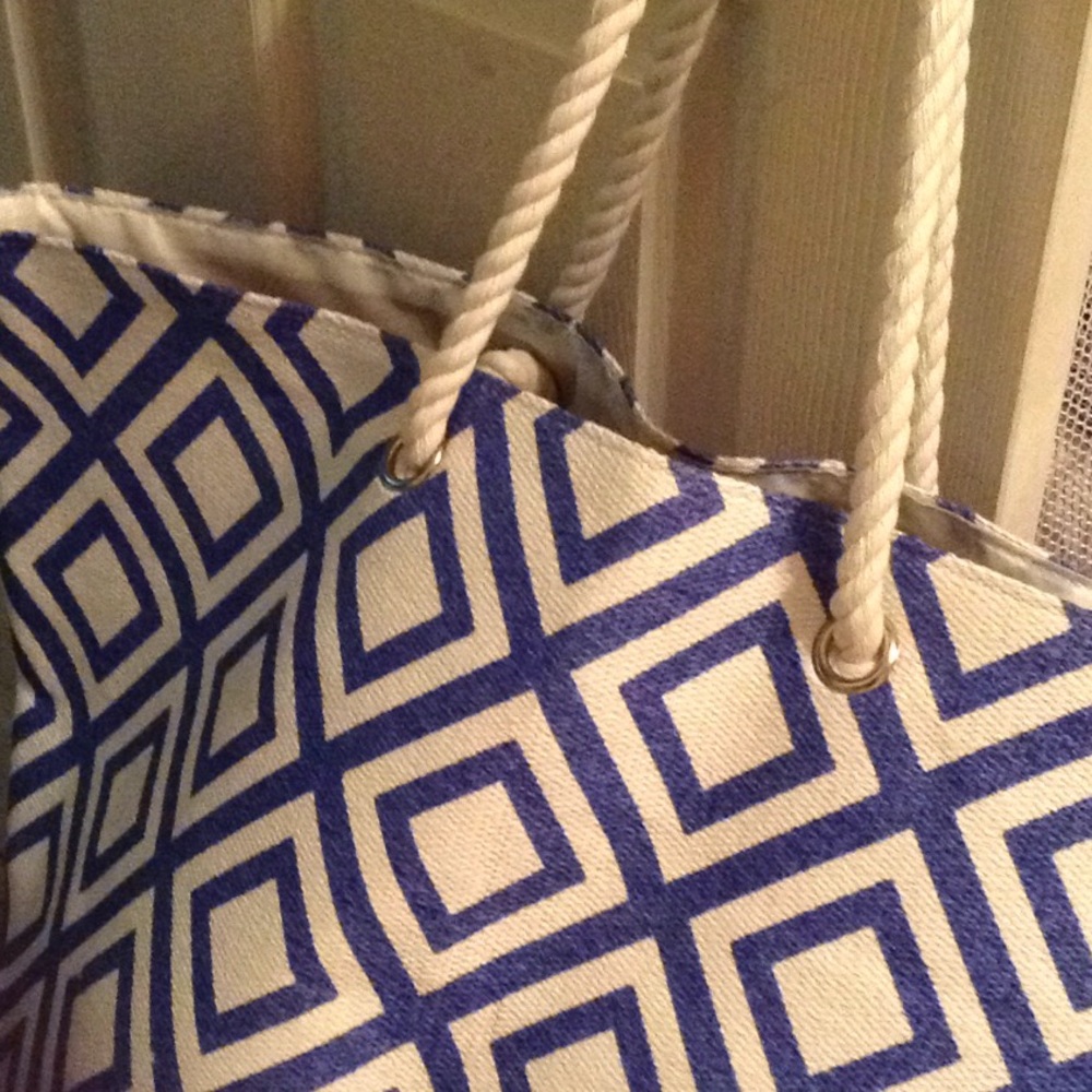 Large straw BEACH TOTE!!!